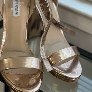 Steve Madden Rose Gold Heels Size 9 Ankle strap